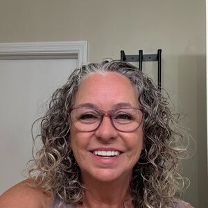 Meet your Posher, Jeanie